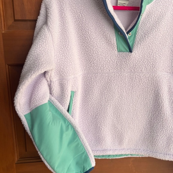 The North Face women’s size small fleece pullover. Lavender and teal. - Picture 5 of 6